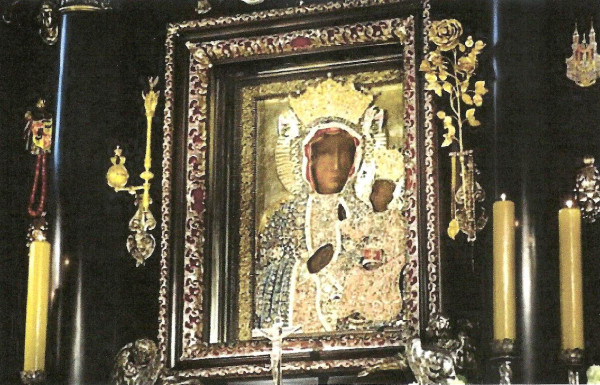 UROCZYSTOŚĆ  NAJŚWIĘTSZEJ   MARYI  PANNY  KRÓLOWEJ  POLSKI